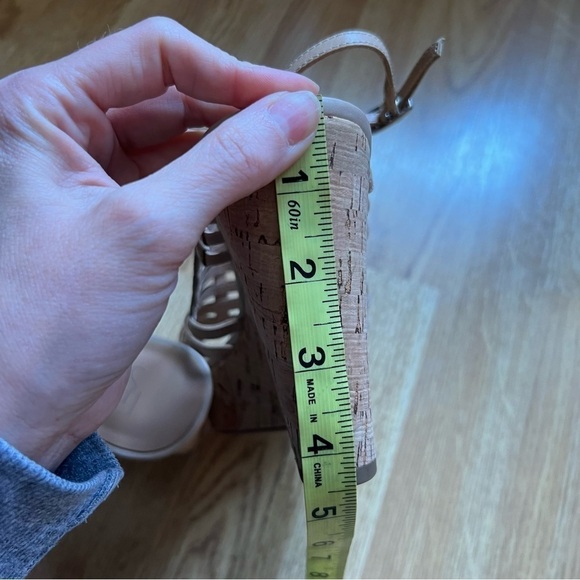 Franco Sarto Tan/ Beige Leather  Sarto Shoes Sombre Wedge Sandals Size 9M - Picture 12 of 13